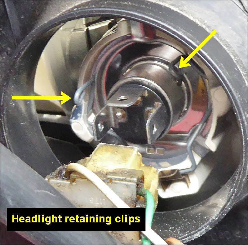 Changing Headlight Bulb (passengers Side) - Yaris Club - Toyota Owners